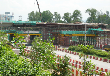 Road Crossing& Box Girder Construction at Ramp E