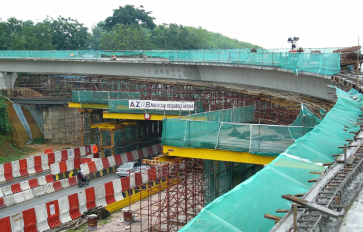 Road Crossing & Box Girder Construction at Ramp F