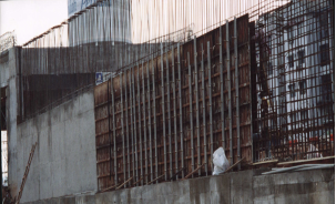 Construction of abutment retaining wall 